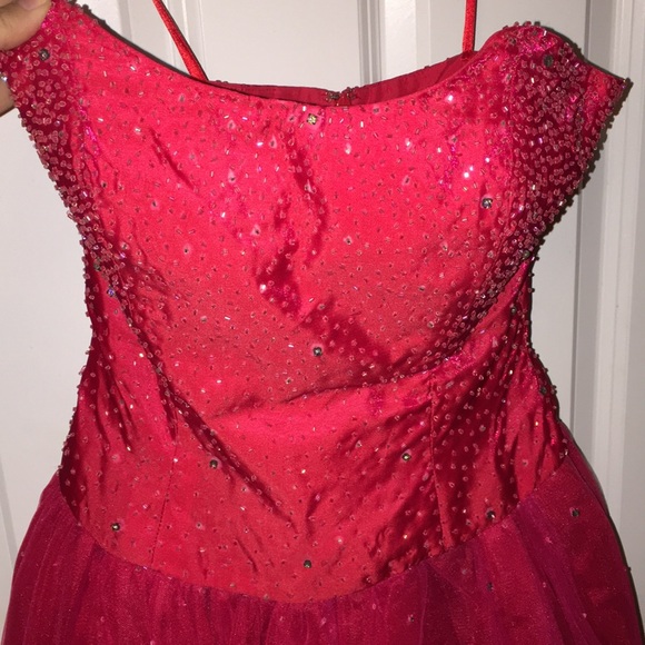 Prom 💃 or Quinceañera - Picture 2 of 5